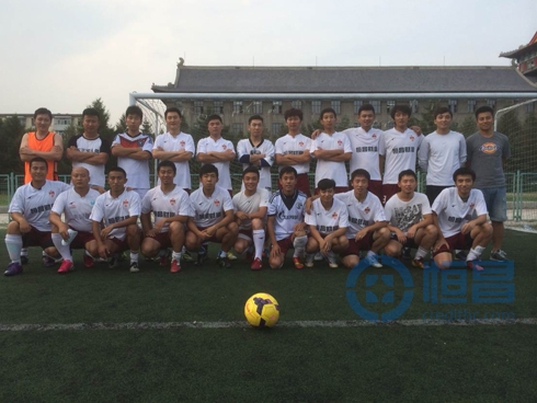 哈尔滨举办足球联赛.jpg