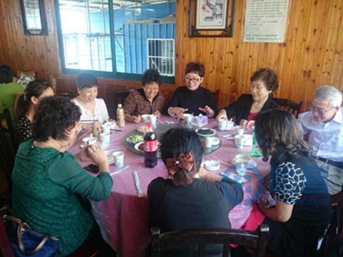 上海三分观城品蟹感谢会.jpg