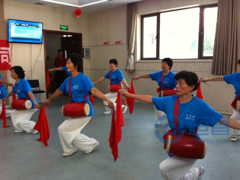 九九重阳节 浓浓敬老情公益活动.jpg