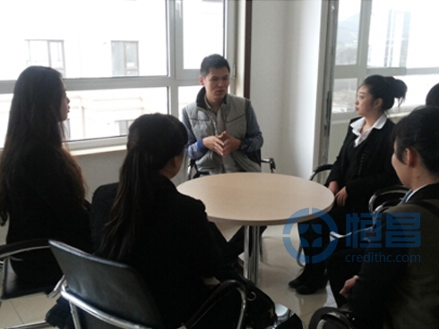 大连分中心大连瓦房店营业部新人培训.jpg
