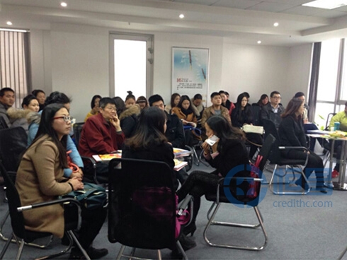 襄阳分公司举办周末财富管理沙龙