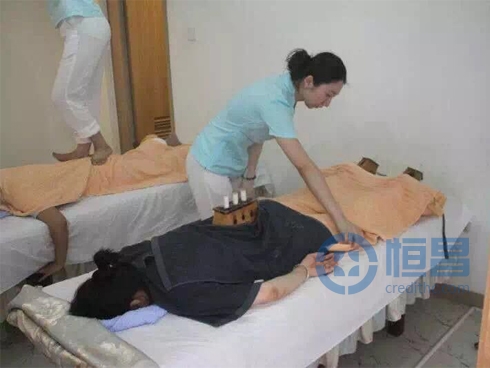 恒昌深圳高端财富中心举办三伏养生讲座